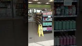 Shell Gas Station's Convenience Store in Windermere