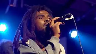 HOLLY ZION & Man Dewaz - K'aza mavozo ny amaray