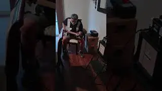 Mike Messer playing my EVH Wolfgang.