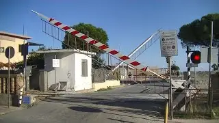 Spoorwegovergang Siderno (I) // Railroad crossing // Passaggio a livello
