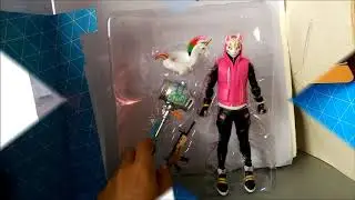 PLAYING WITH MCFARLANE  FORTNITE DRIFT| PLAY TIME and FORTNITE DRIFT REVIEW | FAMILY MAMILY