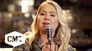 RaeLynn Performs 
