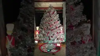 Evergleam Supreme Deluxe Aluminum Christmas Tree!