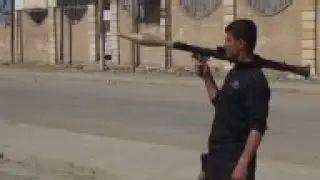 IS militants launch car bomb attacks in Ramadi