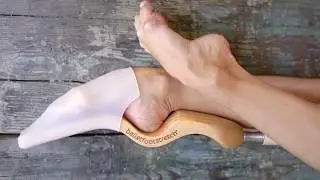 Ballet Foot Stretch &reg; The Original and the Authentic Footstretcher