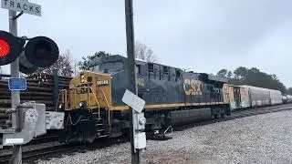 CSX 5359 leading M692 w/ autoracks into Maxwell meeting CSX 5402 on 12-2-25