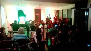 Balcones de Suchitoto - Solistas de Orquesta Mar&iacute;a de Baratta