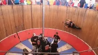 Ives brothers ride Wall of Death at Rot Rally