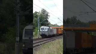 Przejazd 383 404-1 MATRANS z kontenerami przez Węgliniec #Vectron #trainspotting #pkp #kolej