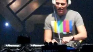 Ti&euml;sto - Club Life (Las Vegas Tour Intro) [Original Mix] HQ