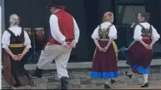 English & Middle Eastern Dance | Cultural Dances & Singing From Around The World
