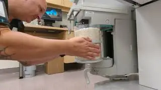 Changing the CO2 absorbent for Aestiva5 MRI anesthetic Gas Machine