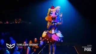 Banana Split Performs 