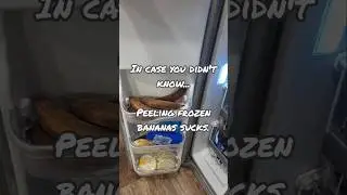 peeling frozen bananas hack #cook #kitchen #smooth