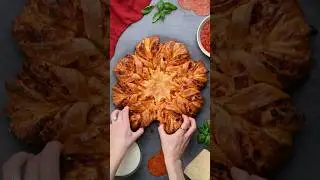 Pepperoni Pizza Star Bread 🍕