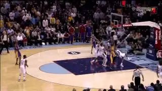 02 08 2013   Lakers vs  Bobcats   Kobe Bryant Makes Fastbreak Layup To Seal The Game
