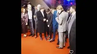 Stephen Rea ❤️ w costars on the red carpet for Black47 world prem organising themselves for the 📸📸