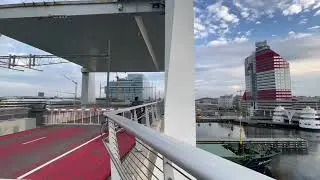 Ship Passing Under a Rising Bridge &ndash; Amazing Engineering in Action! ⚓️⛴️