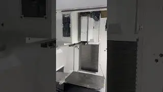 Seiki PT 400S Blazes Through Tool Change