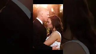 THE TRUTH ABOUT GOLDEN HOUR PHOTOGRAPHY: IT'S A MUST FOR WEDDING PICS AND ENGAGEMENT POSING #SHORTS