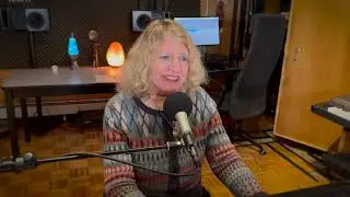 Introvert &copy;2024 Linda Marks (Official Studio Video)