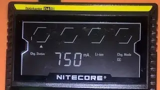 Nitecore d4