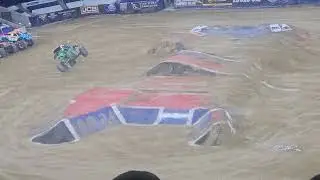 Grave digger monster truck 
