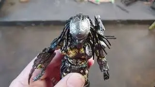 Hiya Toys Alien vs Predator Temple Guard Predator AVP