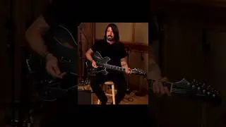 Dave Grohl breaks down the Foo Fighters&rsquo; The Pretender #guitarworld #guitar #davegrohl #foofighters