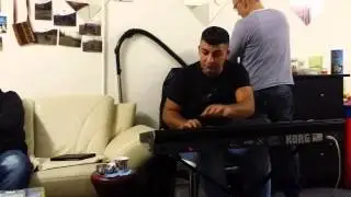 Kimsesiz bir kulum ben bu Alemde.