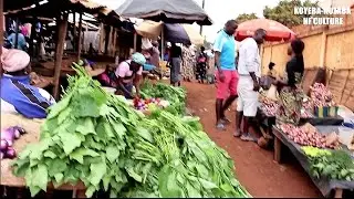 Le march&eacute; de la Bourse du travail &agrave; Dol-city (Loubomo)