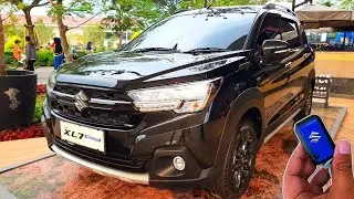Suzuki XL7 Hybrid Alpha 1.5 AT 2023 года выпуска, рестайлинг (Cool Black) &mdash; внешний вид и интерьер