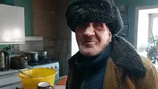 Убираемся с Алексеем у деда Матвея