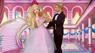Кукла Барби одевается как принцесса на бал - Play Toys Russian