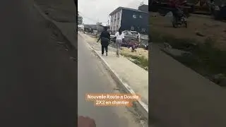 Le Super Maire a Douala construite une nouvelle route a la zone industrielle
