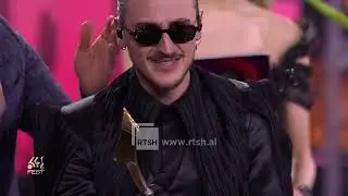 Alis prezanton &ldquo;Nan&rdquo; me publikun Bullgar,k&euml;nga luhet n&euml; gjuh&euml;t e shteteve pjes&euml;marr&euml;se n&euml; Eurovision