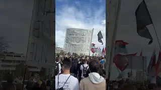Ogromna kolona građana i studenata pe&scaron;ači ka Novom Sadu #protesti #srbija #studenti