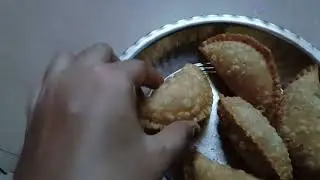 Karanji banaye 😍☺️#shorts #youtubesvideo  #ytshorts #youtube #viral 