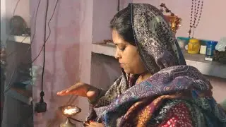 Aaj Mummy Puja Kar Rhi Hai