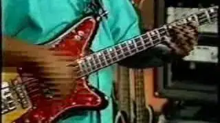 Abe Laboriel Strumming Technique