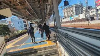 新快速　貨物列車ダブル高速通過　２０７系 ３２１系 ２２３系