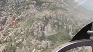 Homem &eacute; resgatado pelos Bombeiros ap&oacute;s ficar perdido na Serra do Cara&ccedil;a