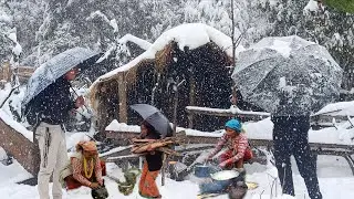 Dangerous Snowfall and Rainfall Surviving In Nepali Mountain Village || Nomade  Village Lifestyle ||