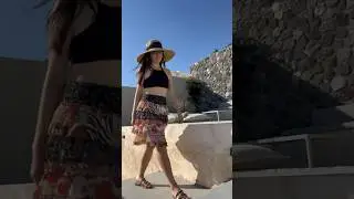 OOTD in Santorini #travelwithme #santorini #greekislands