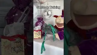Santas In Training Part 14 - The elves wrap Christmas presents - The Puppet Hideaway by Eric Thomsen