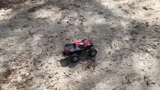Helion Conquest 10MT XLR first run with stock battery and 2S Lipo.