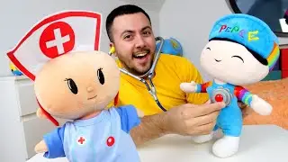 Pepee ile Bebe doktorculuk oynuyorlar. Çocuklar için eğitici video. Doktor aletlerinin tanıtımı