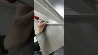 Adjust the skylight tension