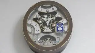 スモールワールド クオラムＢ　からくり時計