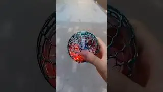 Throw a flying ball that spins!#flyingball #goodthings #toys #foryou